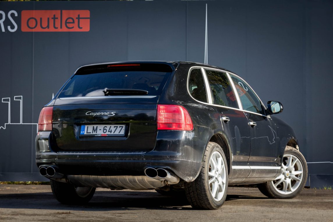 PORSCHE CAYENNE S