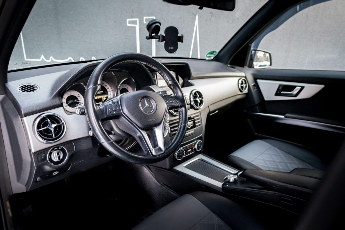 MERCEDES BENZ GLK 220