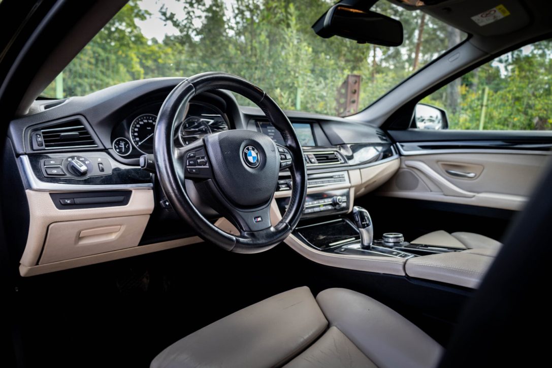 BMW 525