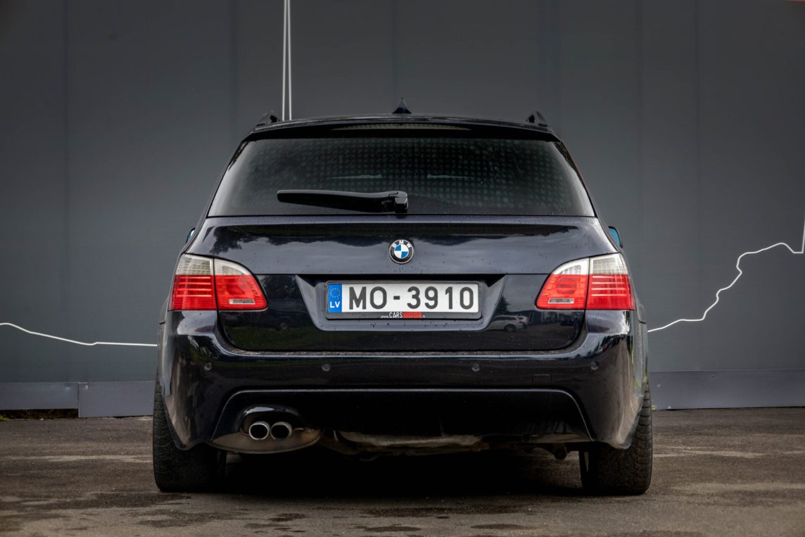 BMW 530