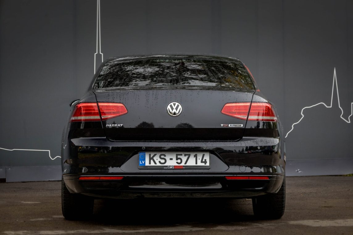 VW PASSAT