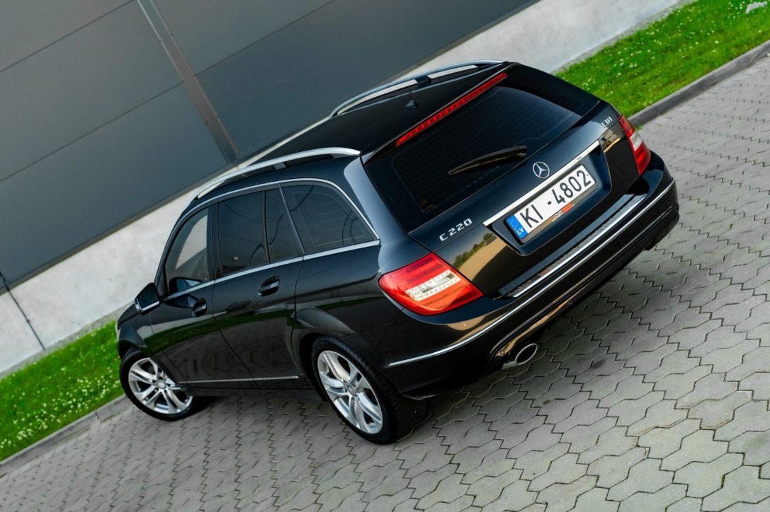 MERCEDES BENZ C220 CDI