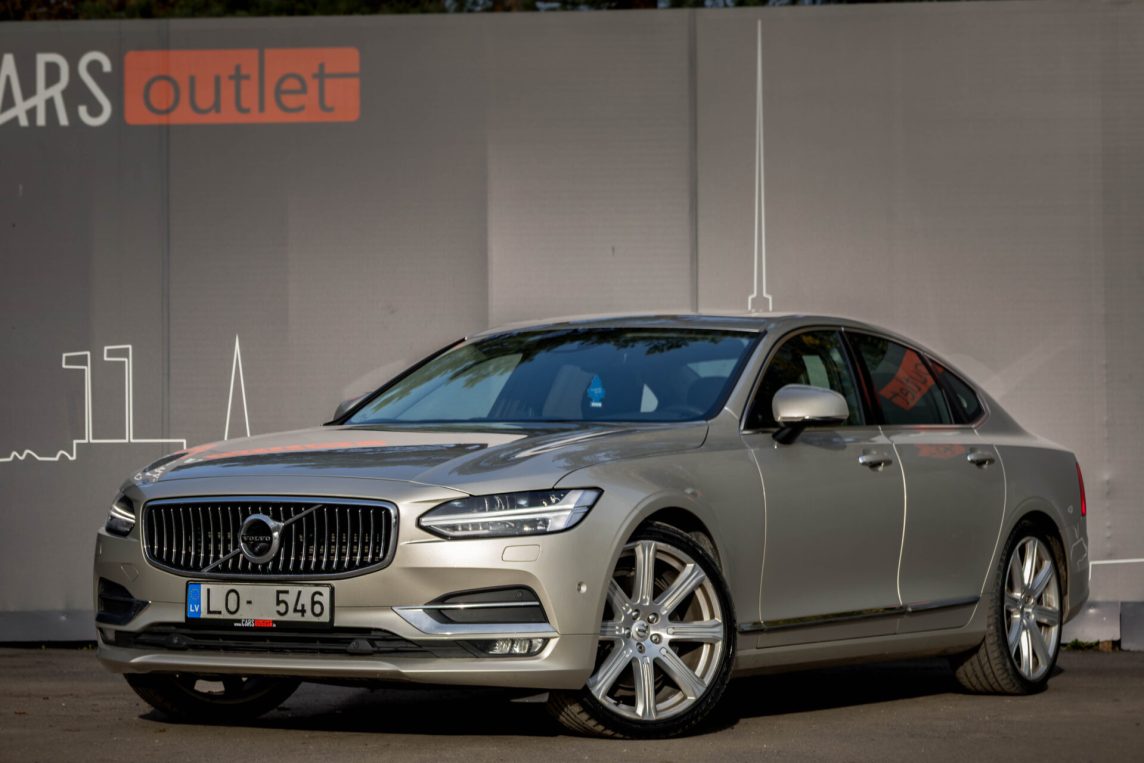 VOLVO S90