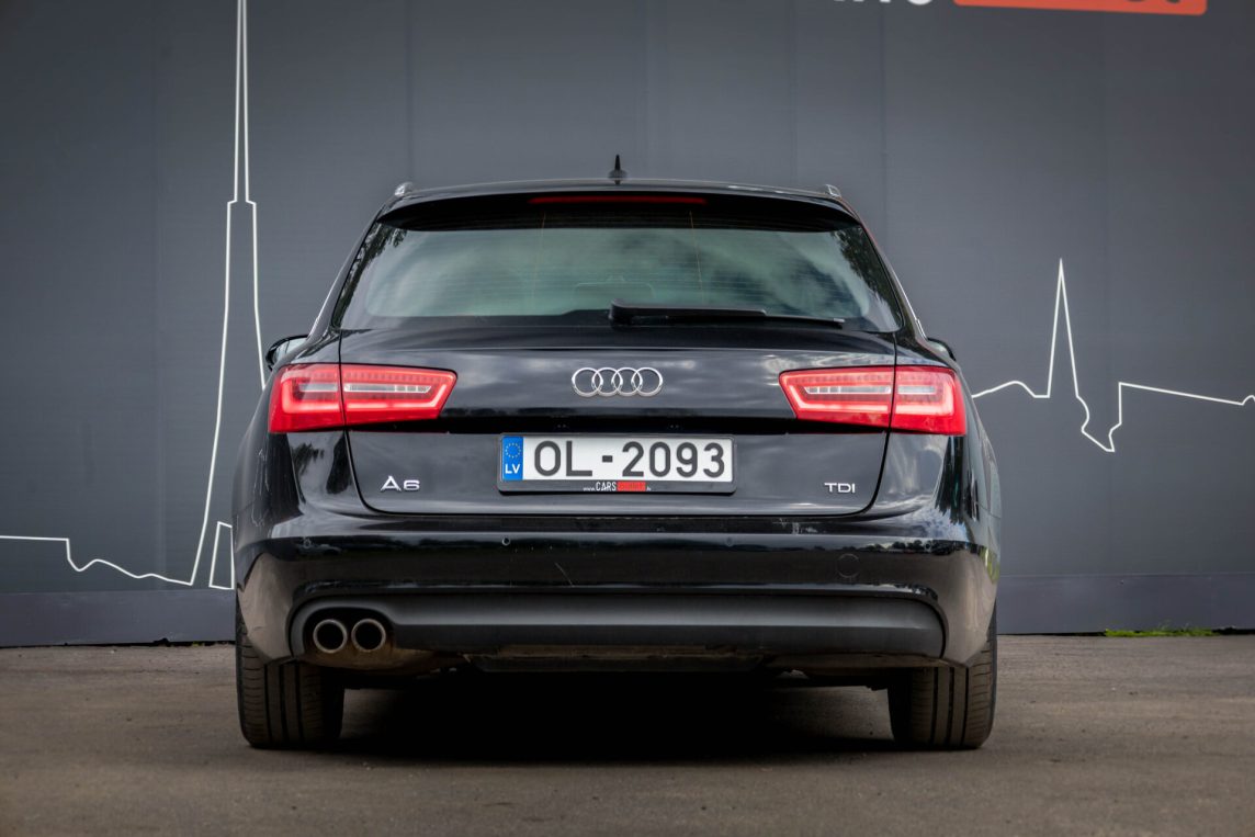 AUDI A6 AVANT