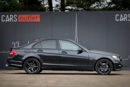 MERCEDES BENZ C 300