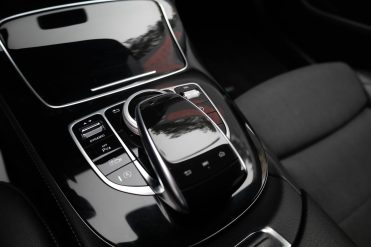 MERCEDES BENZ E 220 D 4MATIC