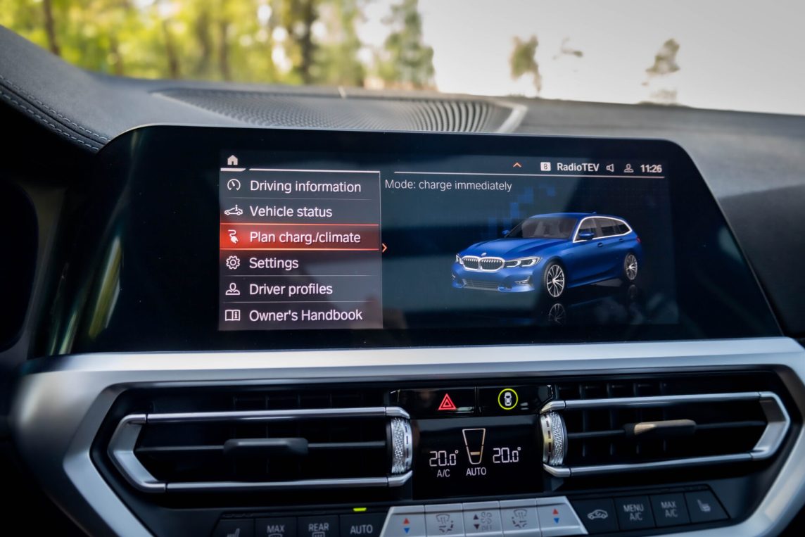 BMW 330E