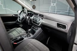 VW TOURAN