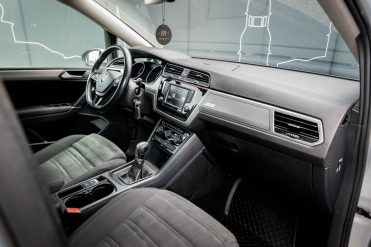 VW TOURAN