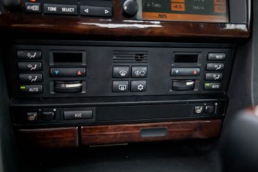BMW 728