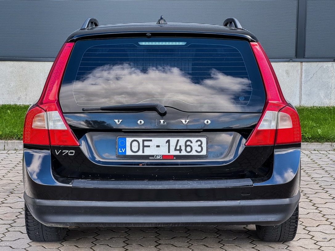 VOLVO V70