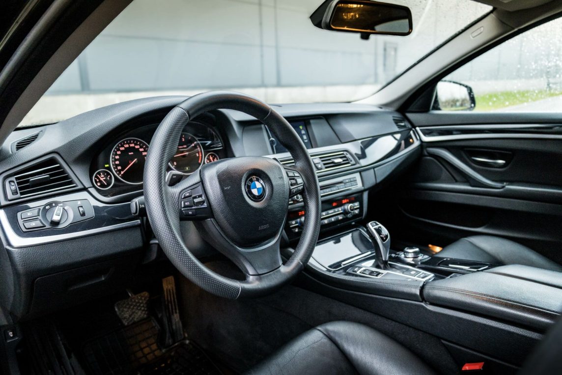 BMW 525