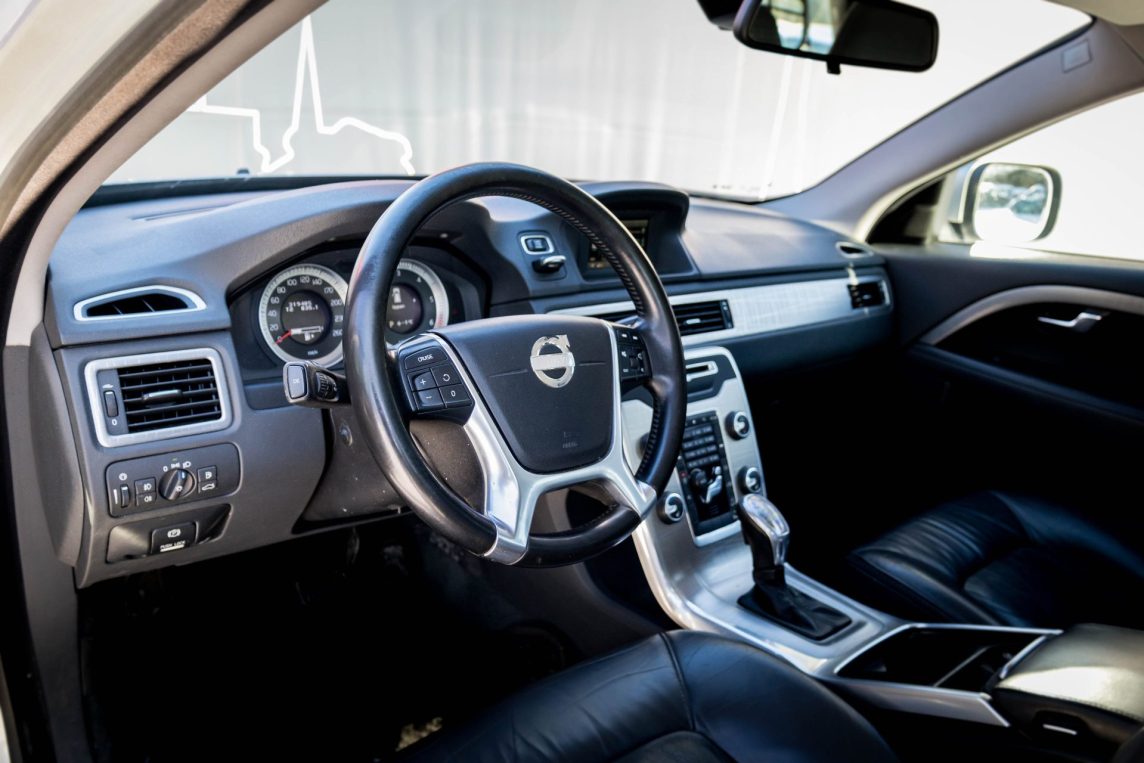 VOLVO XC70
