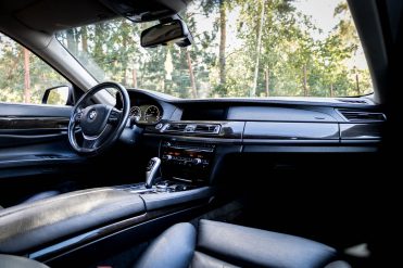 BMW 730
