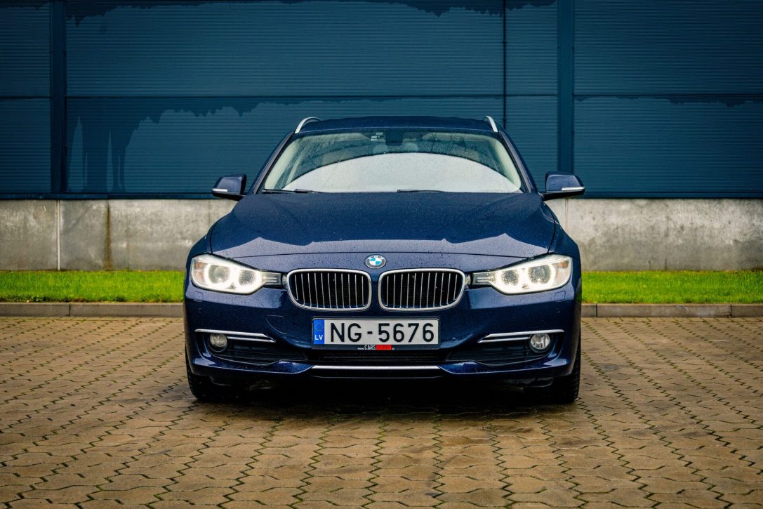 BMW 320