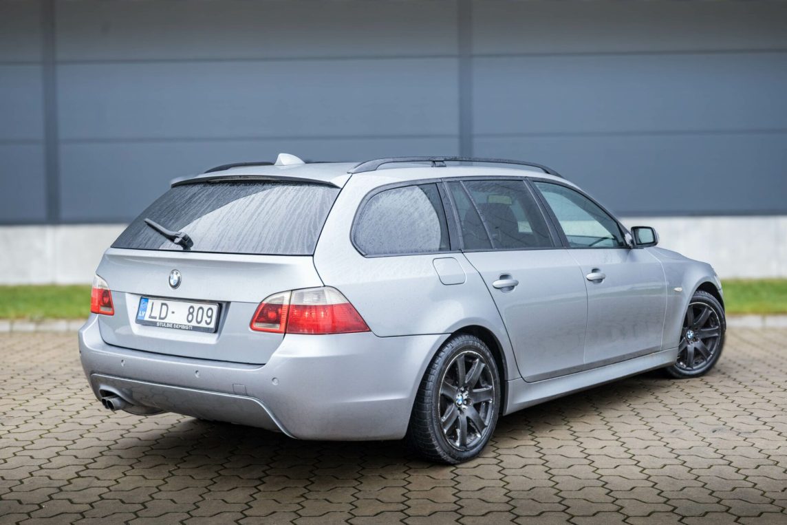 BMW 530