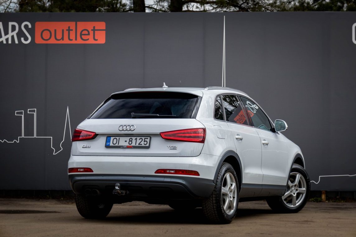 AUDI Q3