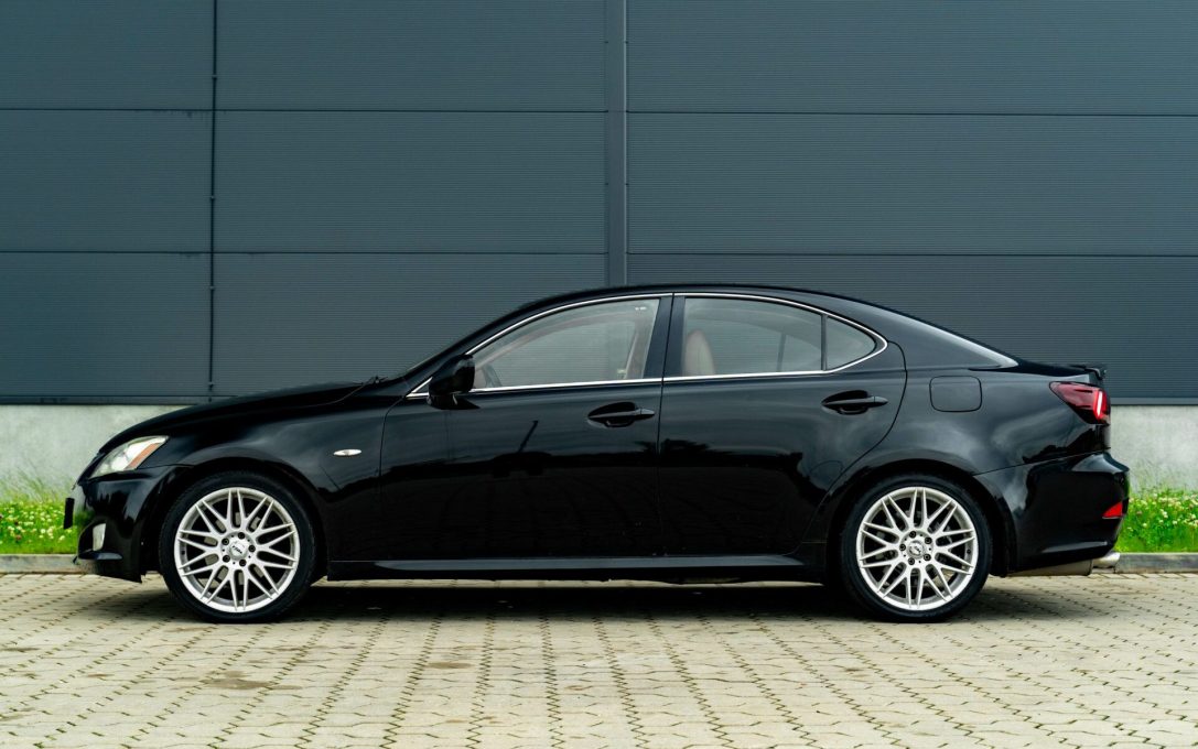LEXUS IS 250
