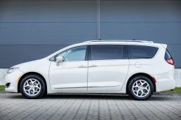 CHRYSLER PACIFICA