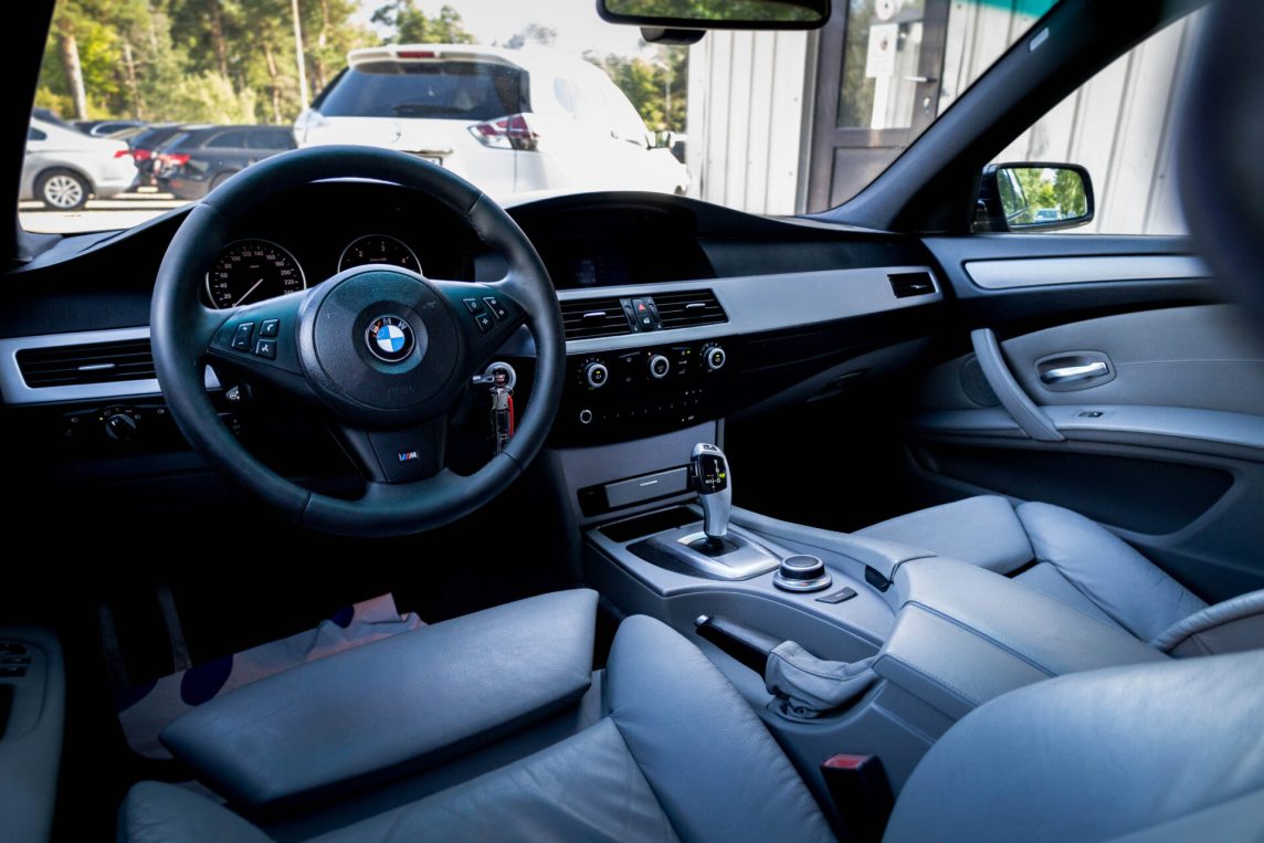BMW 530