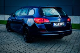 OPEL ASTRA SPORTS TOURER
