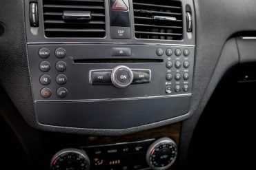 MERCEDES BENZ C220