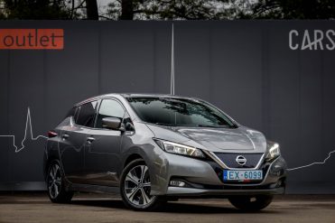 NISSAN LEAF 40KWH