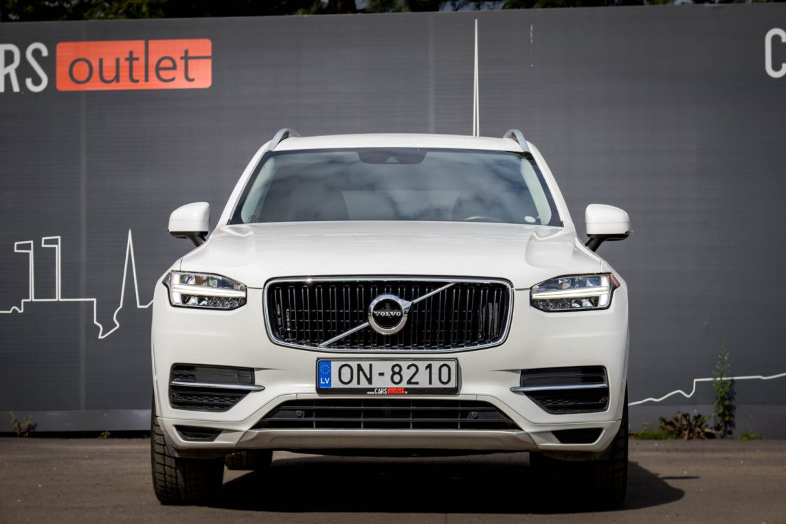 VOLVO XC90