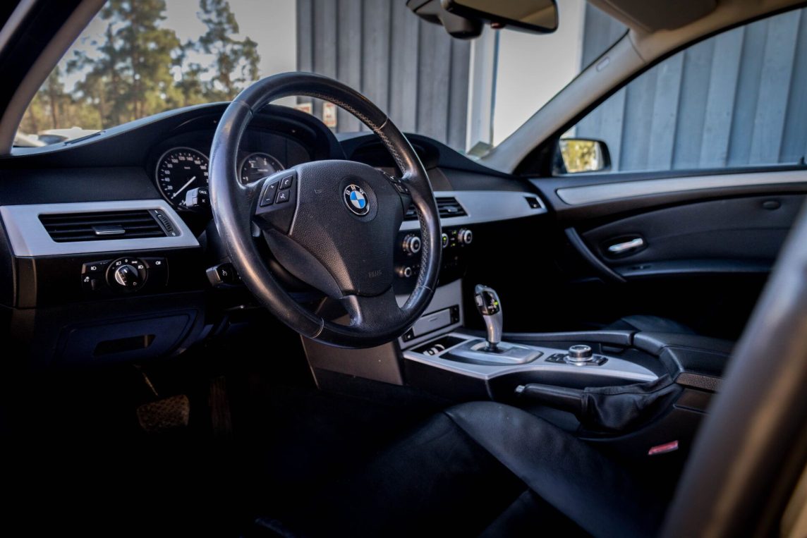 BMW 525