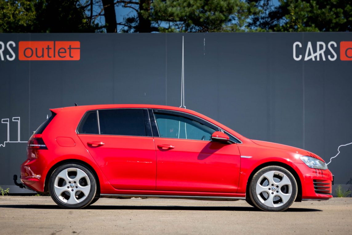 VW GOLF