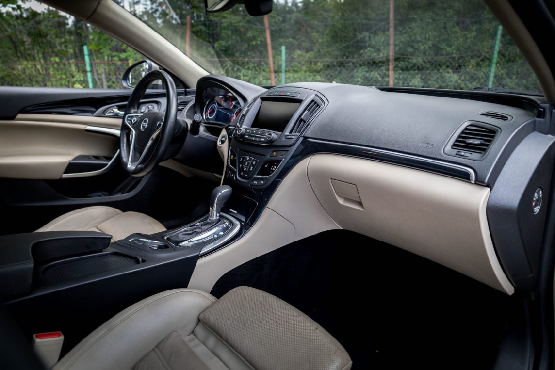OPEL INSIGNIA SPORTS TOURER SW