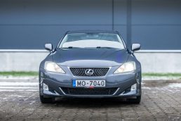 LEXUS IS 220