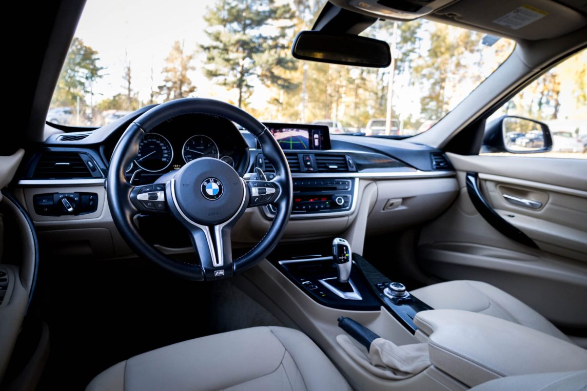 BMW 320