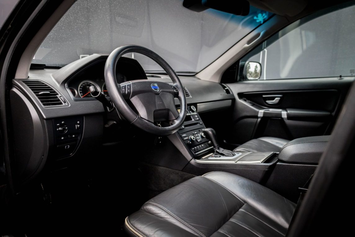 VOLVO XC90