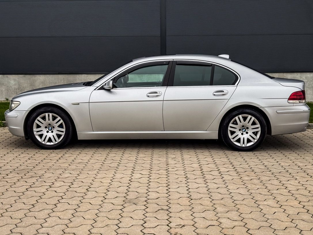 BMW 730