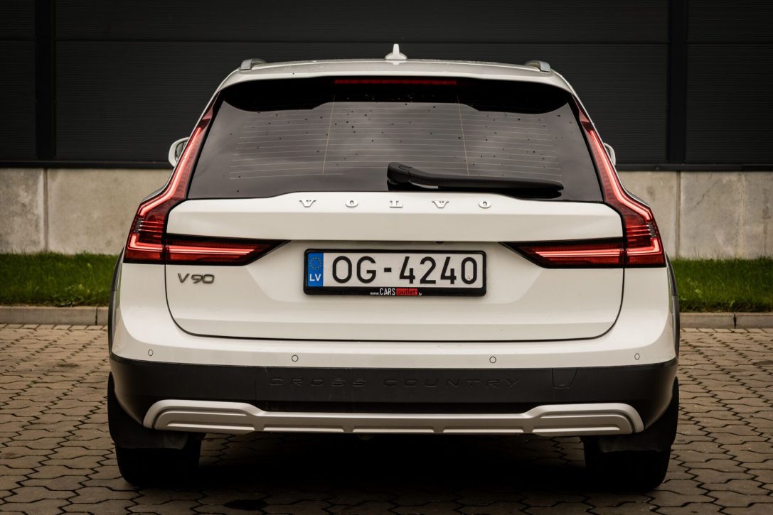 VOLVO V90 CROSS COUNTRY