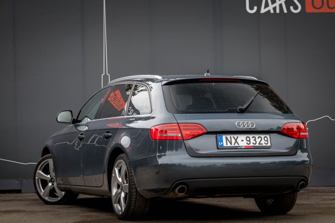 AUDI A4
