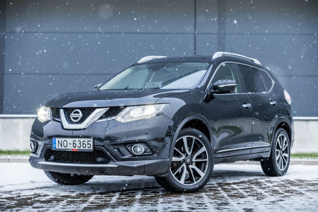 NISSAN X TRAIL