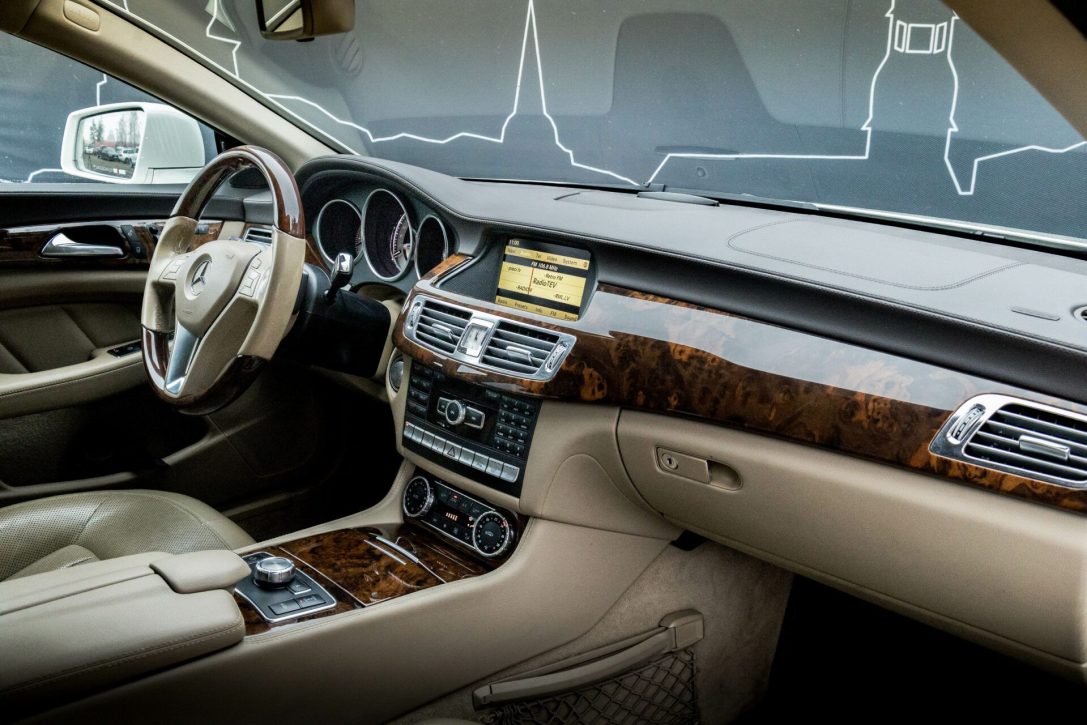 MERCEDES BENZ CLS 350