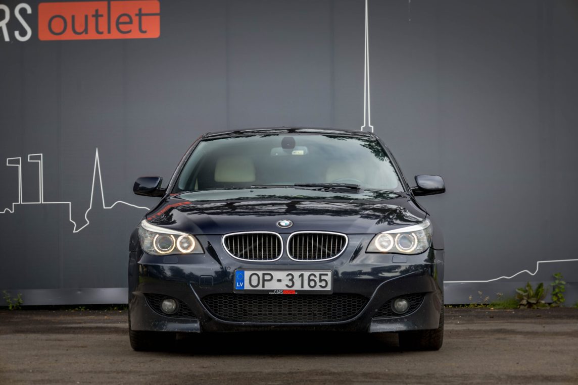 BMW 525