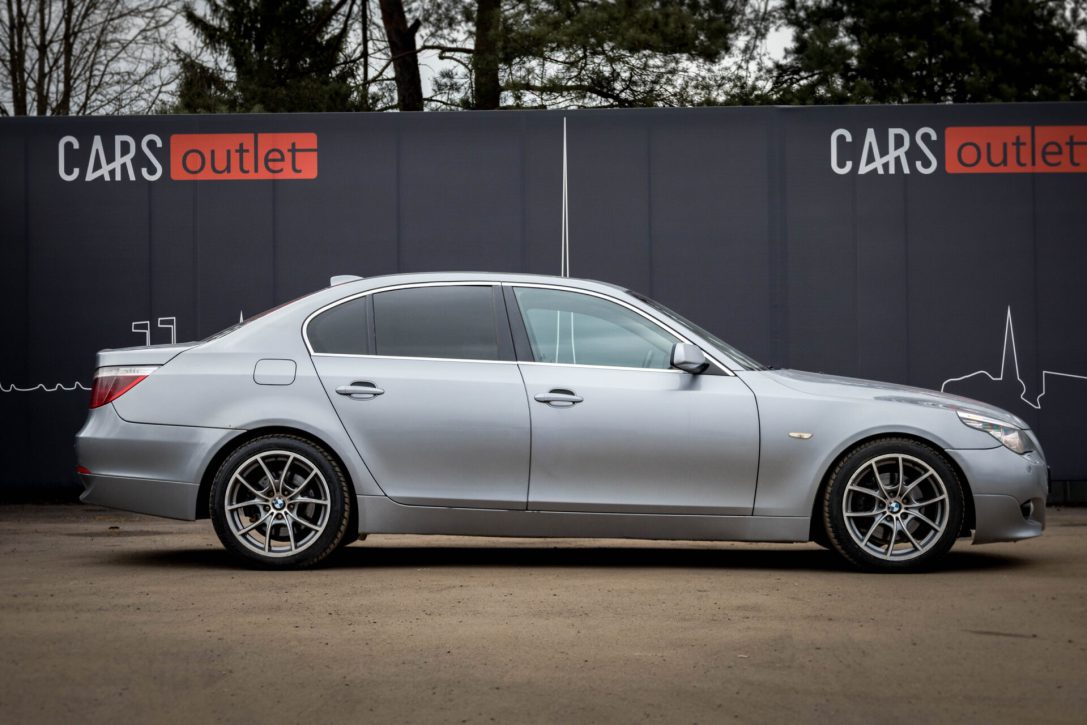 BMW 530