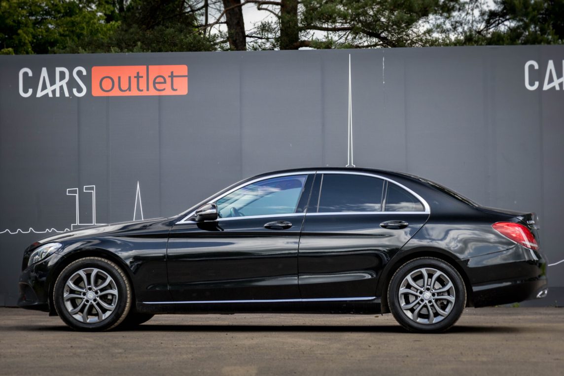MERCEDES BENZ C 220 D