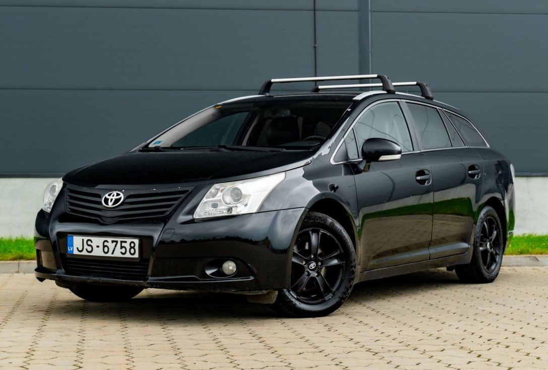 TOYOTA AVENSIS