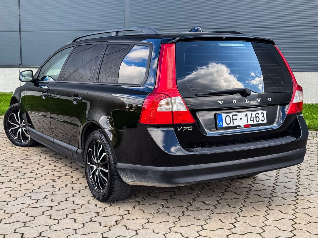 VOLVO V70