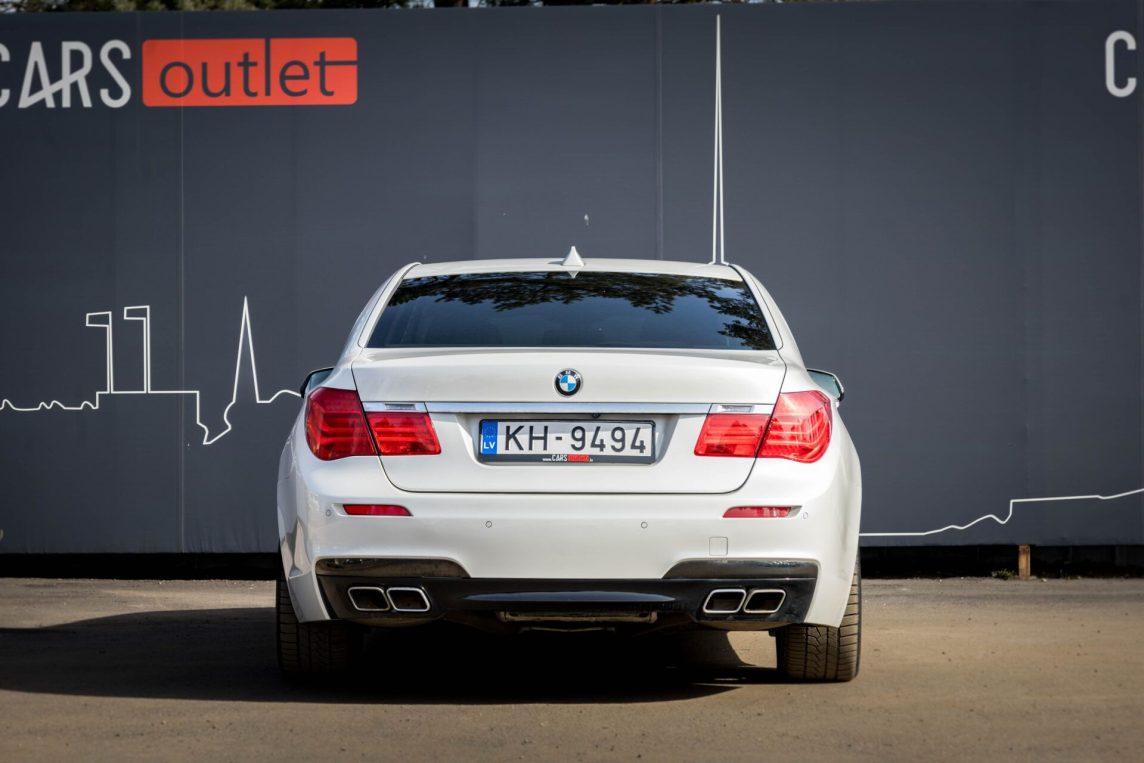 BMW 740