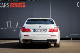 BMW 740