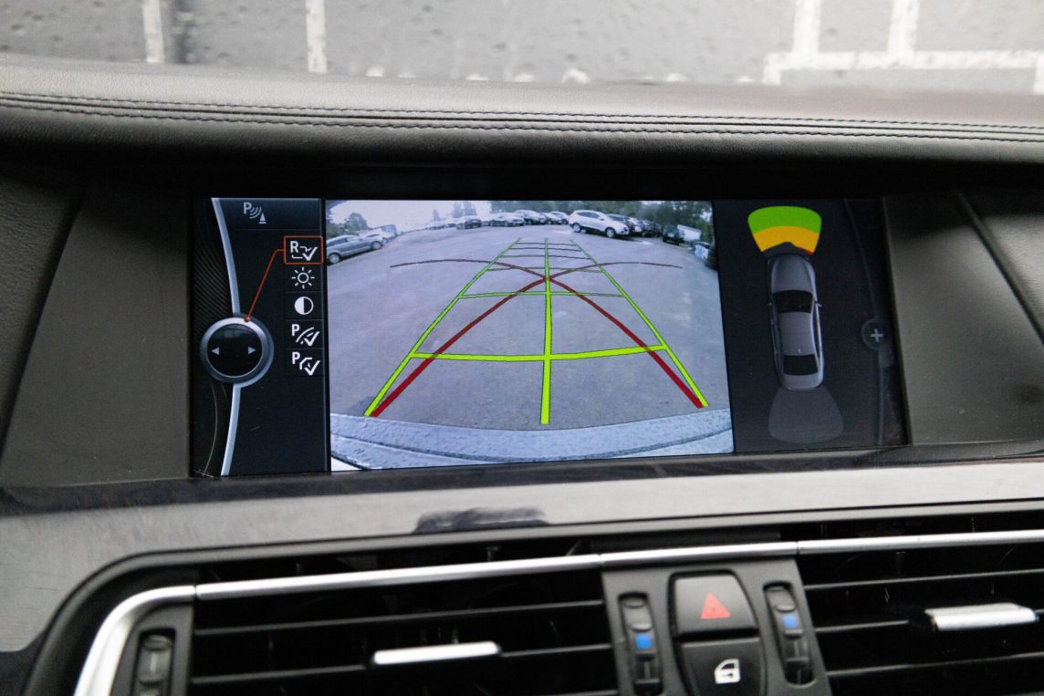 BMW 730