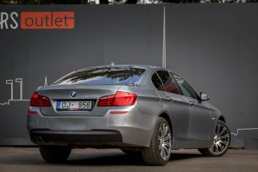 BMW 525