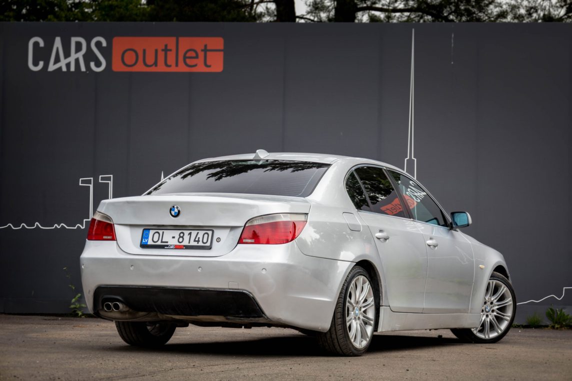 BMW 525