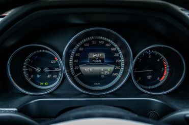 MERCEDES BENZ E200 CDI